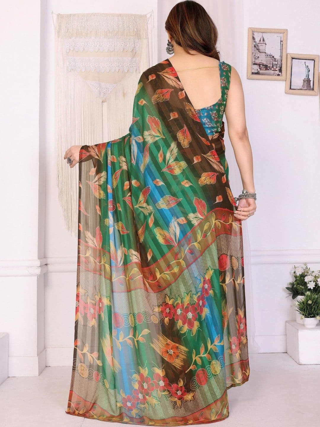 Owee Pure Chiffon Designer Saree thumbnail 2