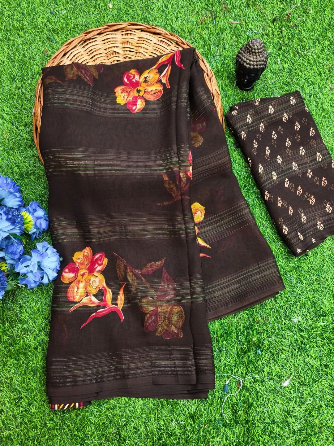 Owee Floral Zari Pure Chiffon Designer Saree thumbnail 5