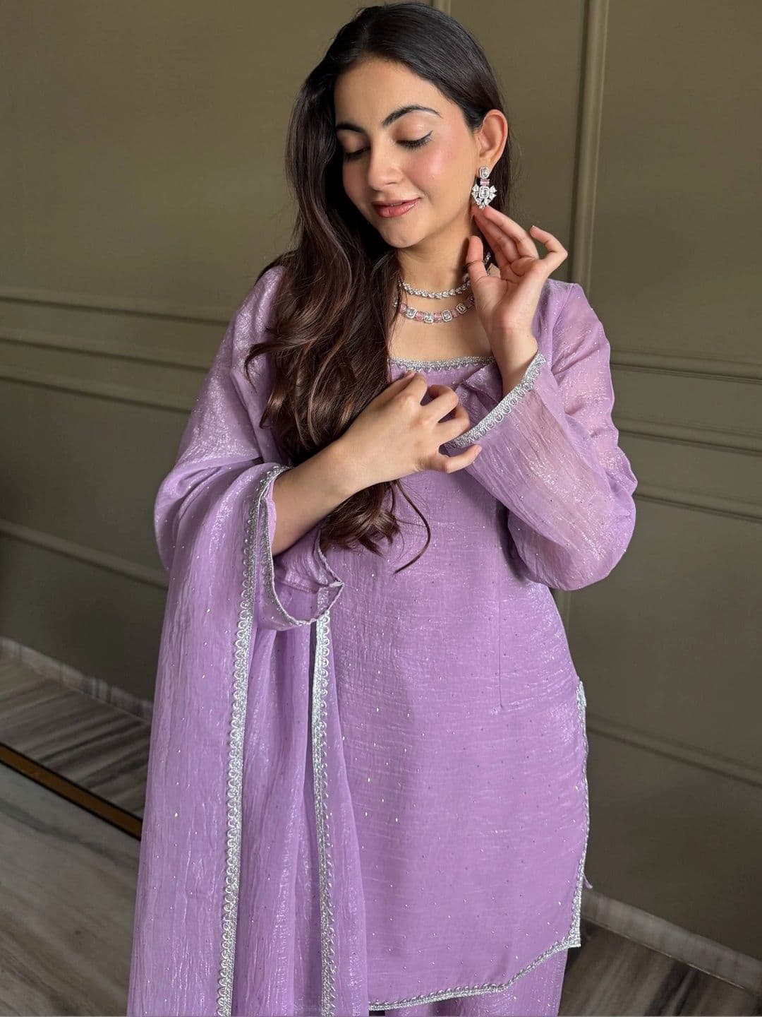 VASTRABELLA Women Regular Kurta with Patiala & With Dupatta thumbnail 2