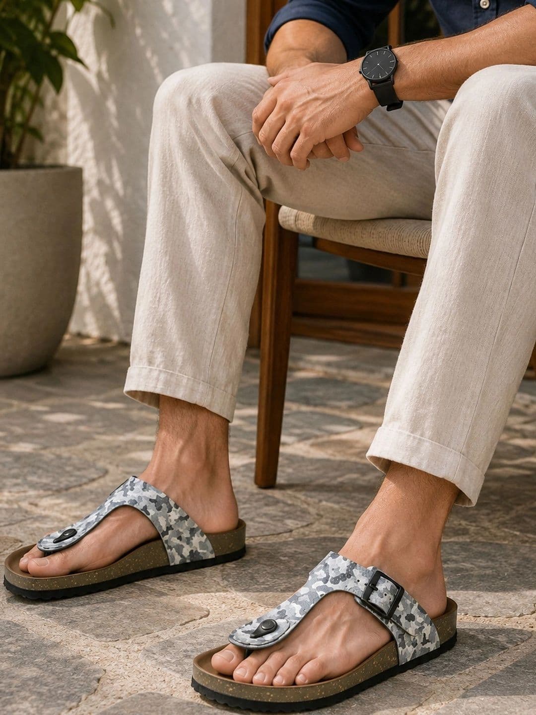 Roadster Men Printed Thong Flip-Flops thumbnail 4