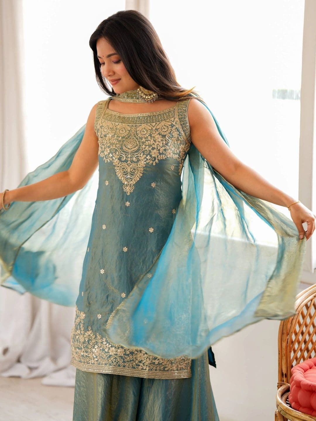 VASTRABELLA Women Ethnic Motifs Embroidered Regular Thread Work Kurta with Sharara & With Dupatta thumbnail 4