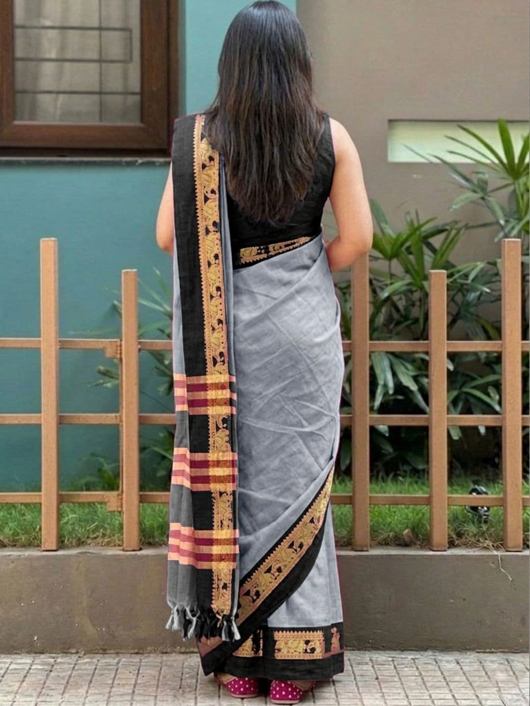 KALINI Zari Silk Cotton Designer Gadwal Saree thumbnail 3