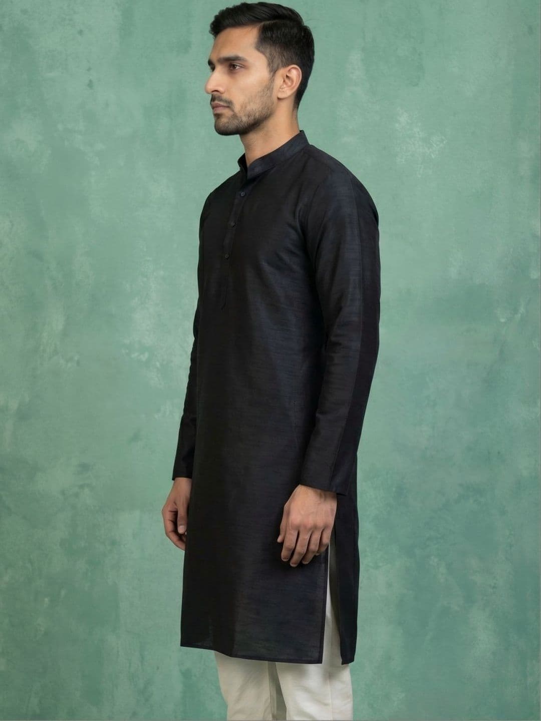 House of Pataudi Silk Mandarin Collar Knee Length Straight Kurtas thumbnail 5