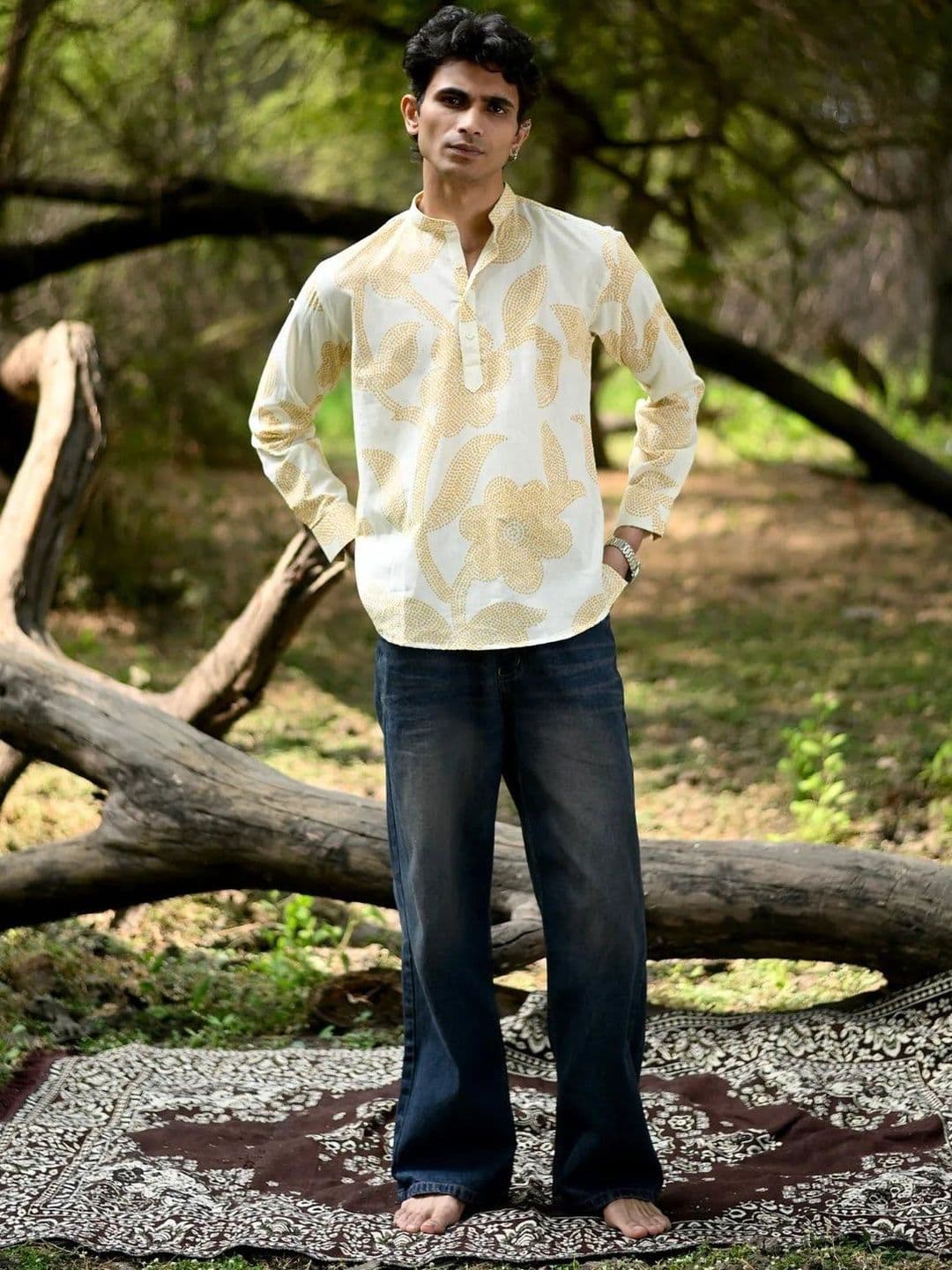 Hues Fab Men Floral Printed Kurta thumbnail 3