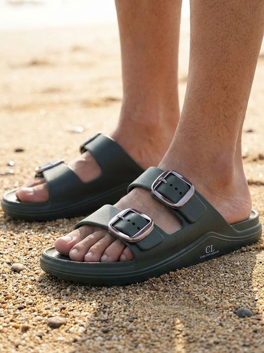 Carlton London Men Solid Regular Sliders - view 1