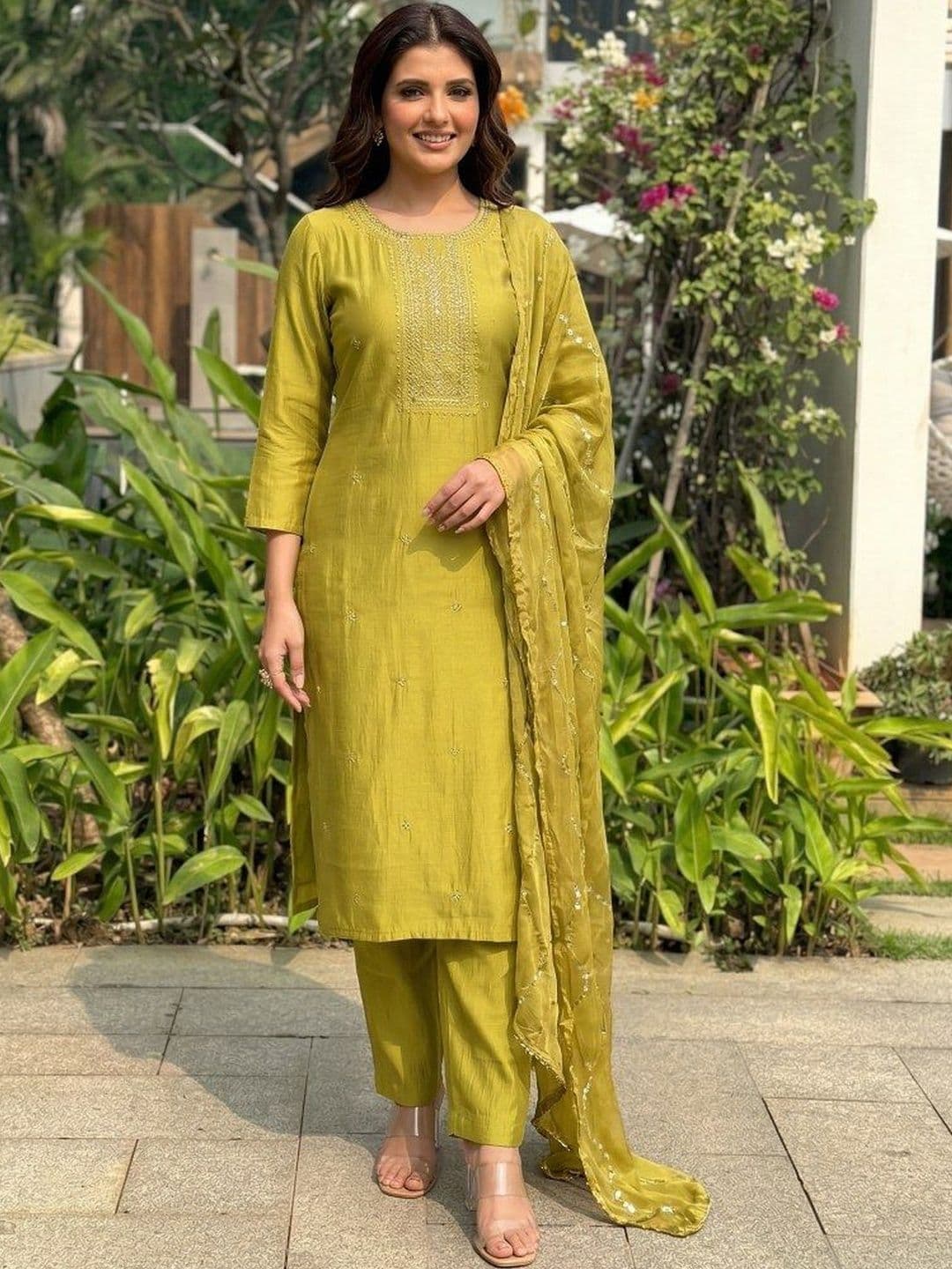 KALINI Ethnic Motifs Embroidered Thread Work Silk Georgette Kurta with Trousers & Dupatta thumbnail 5