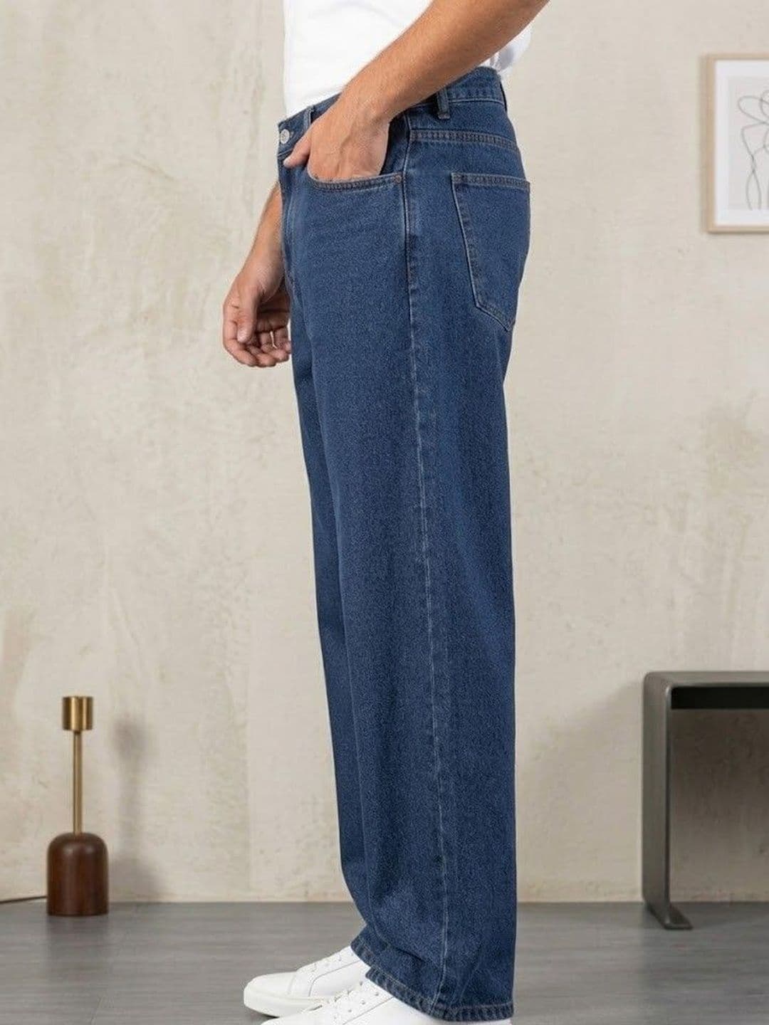 FEBRi Men Wide Leg Mid-Rise Applique Cotton Jeans thumbnail 4