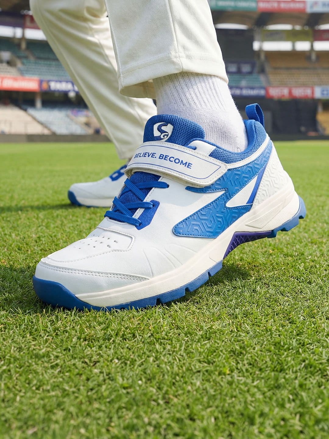SG Century Pace Bowling Shoes White- Blue - Stable Stud EVA Cushion thumbnail 2