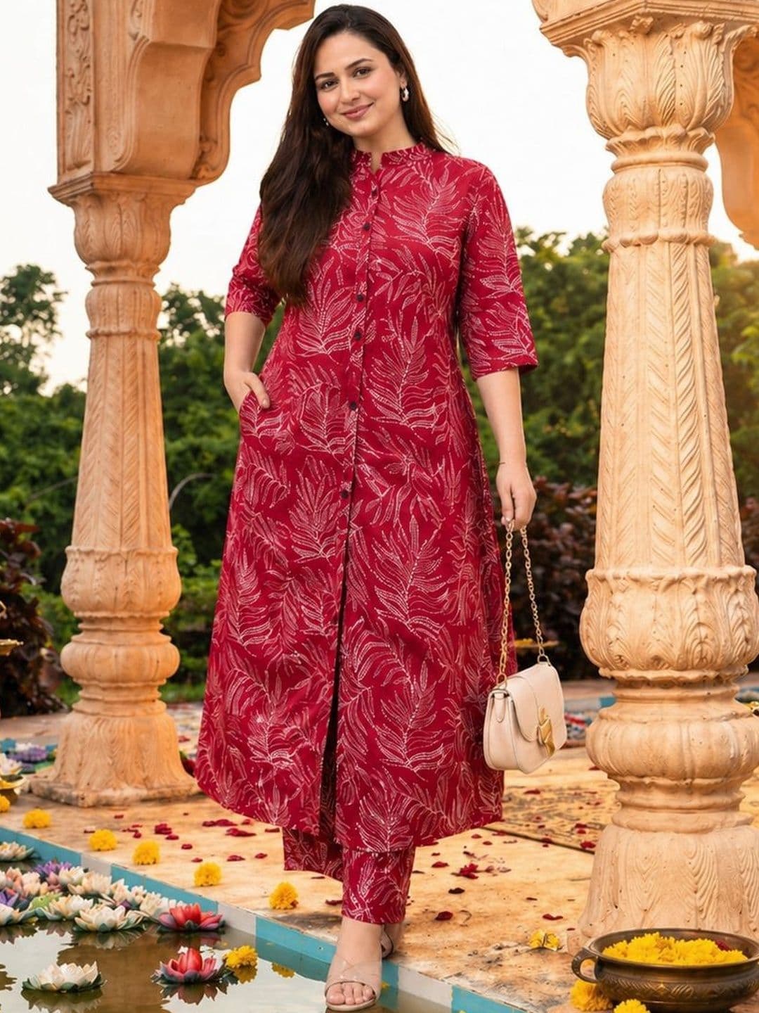 Klere Women Ethnic Motifs Printed Regular Kurta with Trousers - view 1