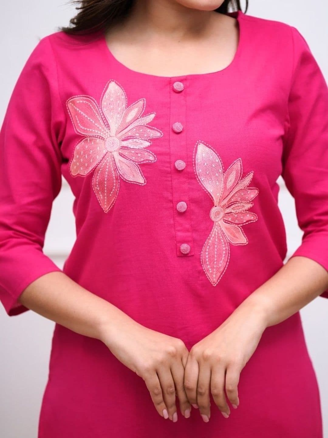 VIVANA Women Floral Embroidered Regular Thread Work Pure Cotton Kurta with Palazzos thumbnail 3