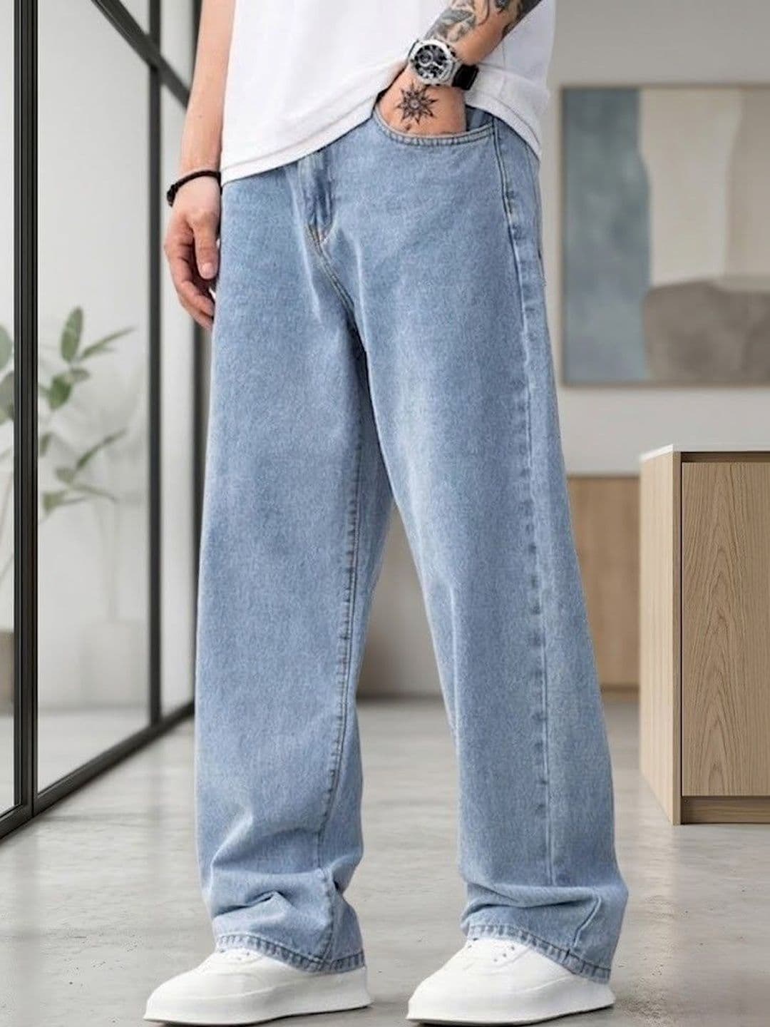 FEBRi Men Wide Leg Mid-Rise Light Fade Applique Jeans thumbnail 2