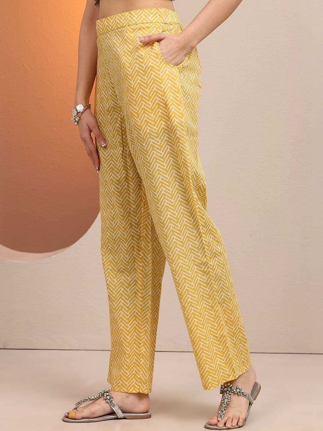Libas Women Ethnic Motifs Printed Regular Kurta with Trousers & With Dupatta thumbnail 3