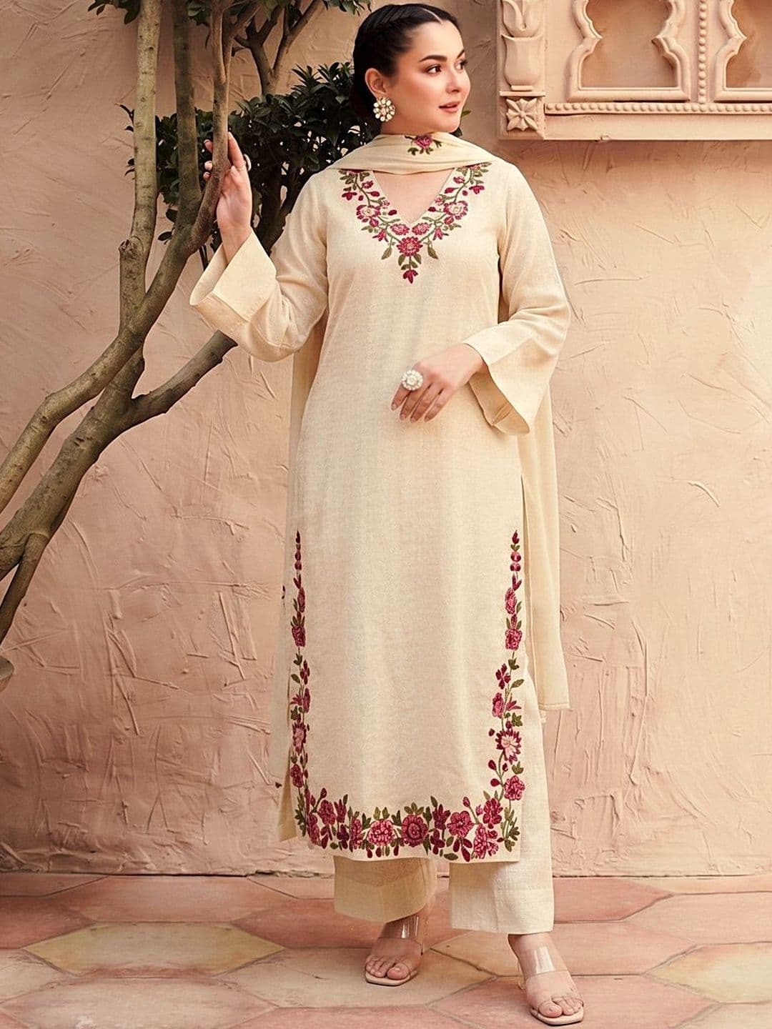 Aaghnya Floral Embroidered V-Neck Thread Work Straight Kurta With Trousers & Dupatta thumbnail 4