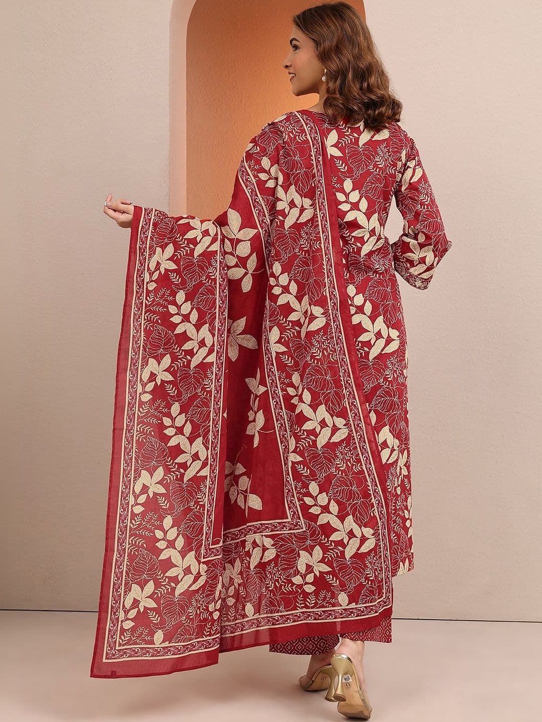 Libas Women Floral Printed Regular Thread Work Kurta with Trousers & With Dupatta thumbnail 2
