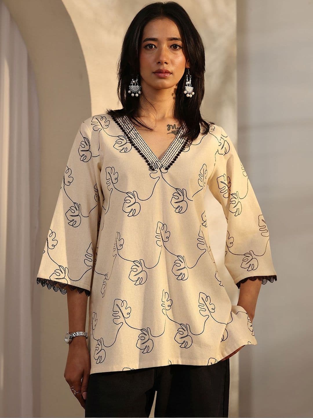 Libas Women Off White Printed Cotton Straight Short Kurti thumbnail 3
