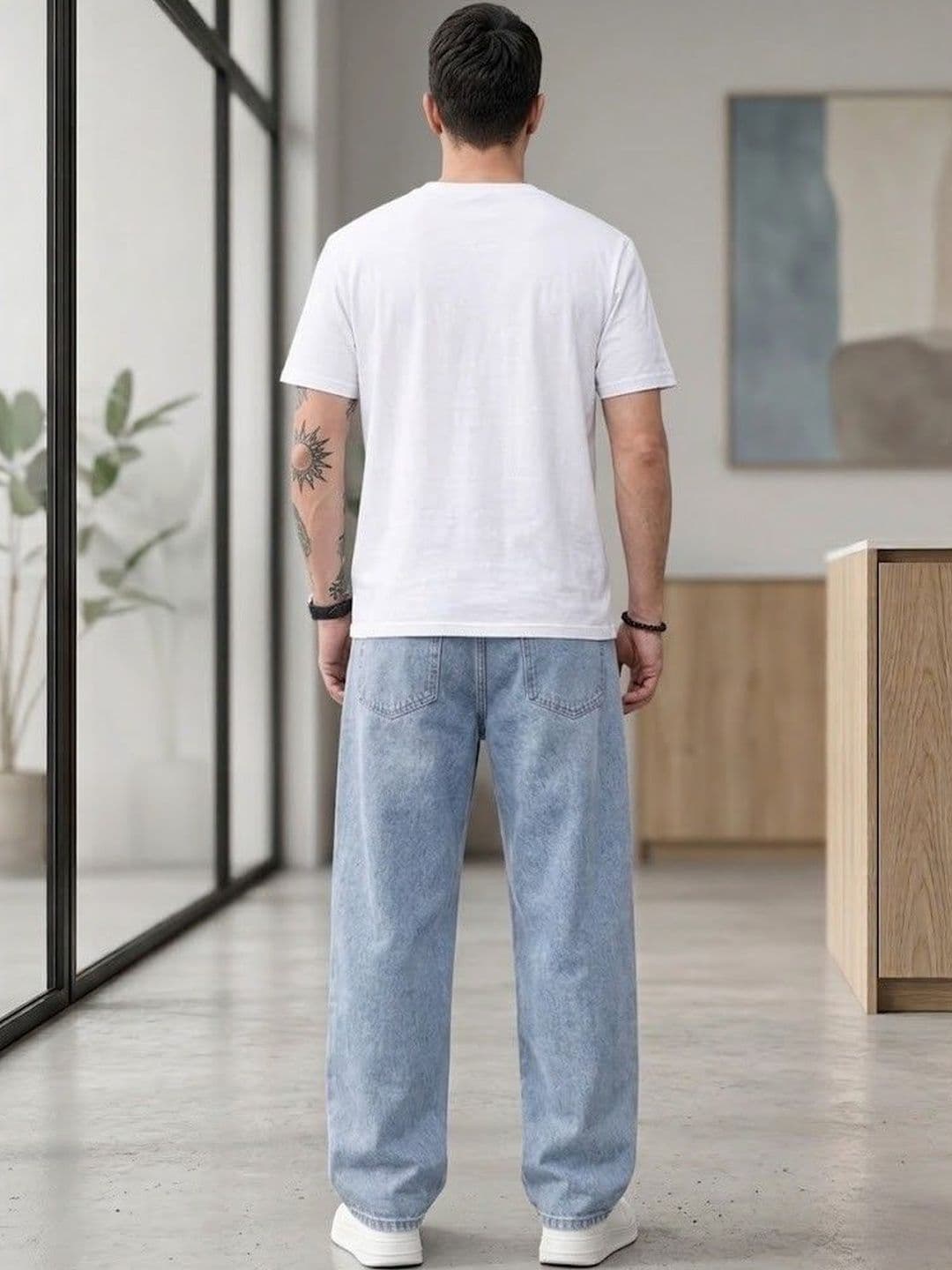 FEBRi Men Wide Leg Mid-Rise Light Fade Applique Jeans thumbnail 3