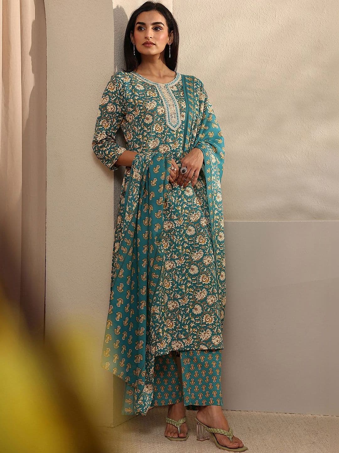 Gerua By Libas Women Floral Printed Regular Thread Work Kurta with Trousers & With Dupatta - view 1