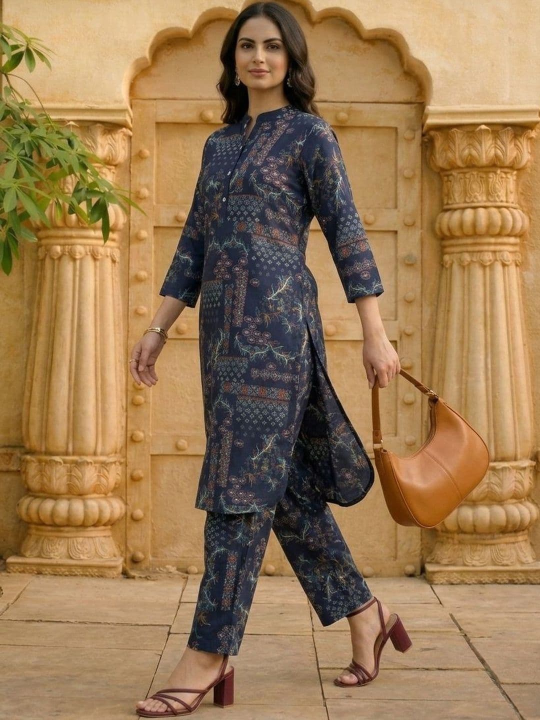 AANVI Floral Cotton Printed Tunic with Trousers thumbnail 7