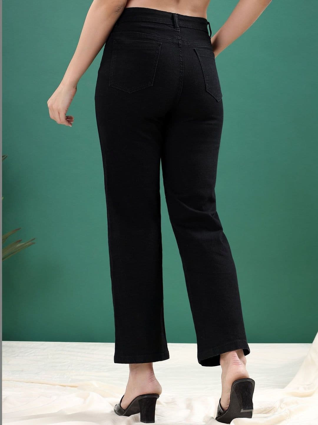 The Roadster Lifestyle Co Women High Rise No Fade Clean Look Straight Fit Jeans thumbnail 4