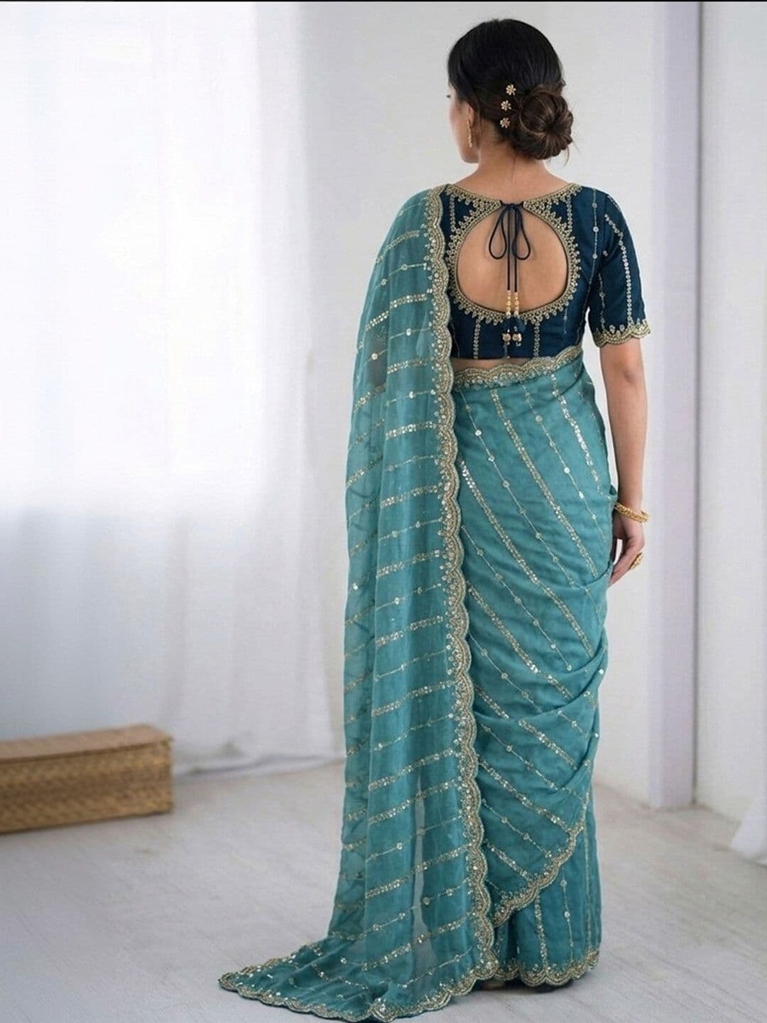Satrani Embellished Sequinned Poly Georgette Heavy Work Saree With Blouse Piece thumbnail 3
