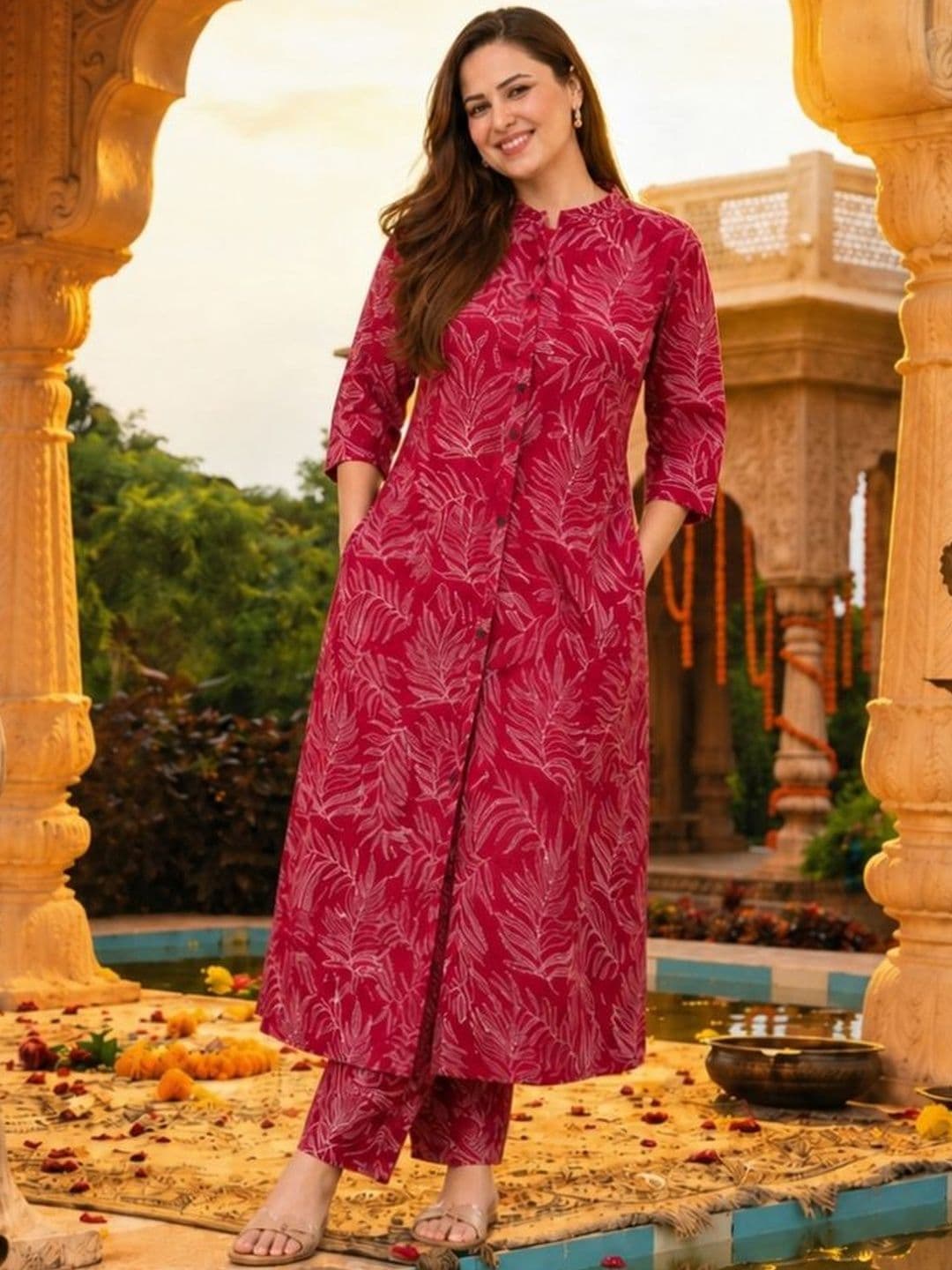 Klere Women Ethnic Motifs Printed Regular Kurta with Trousers thumbnail 2