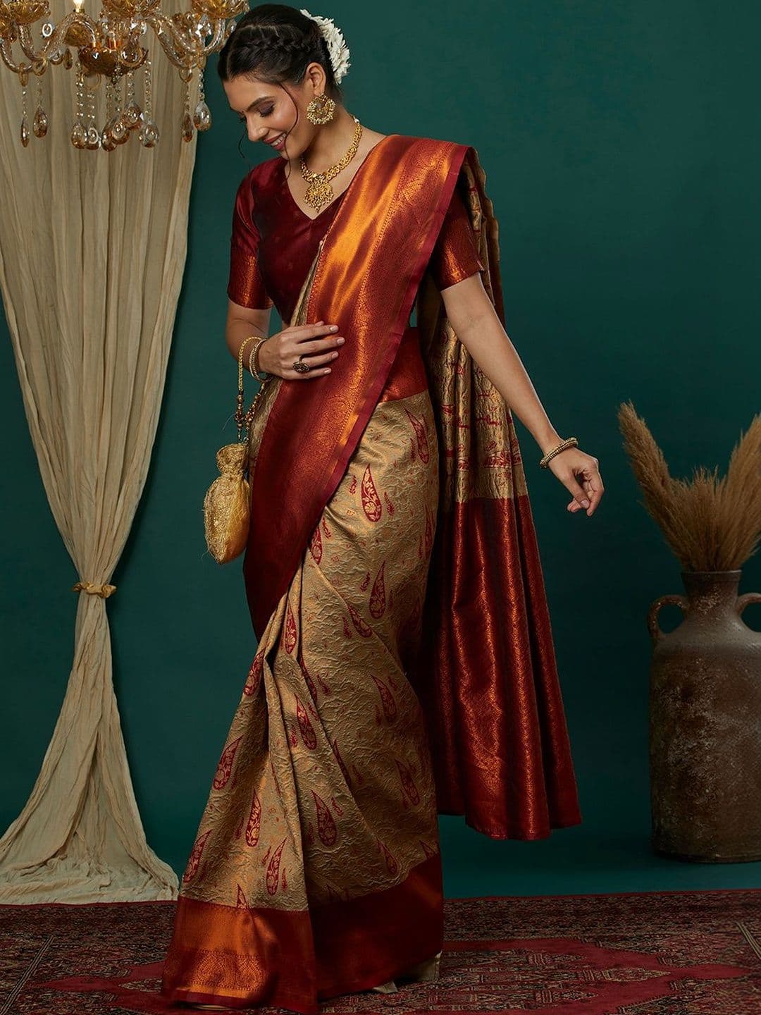 Sangria Woven Design Banarasi Sarees Blouse Piece thumbnail 7