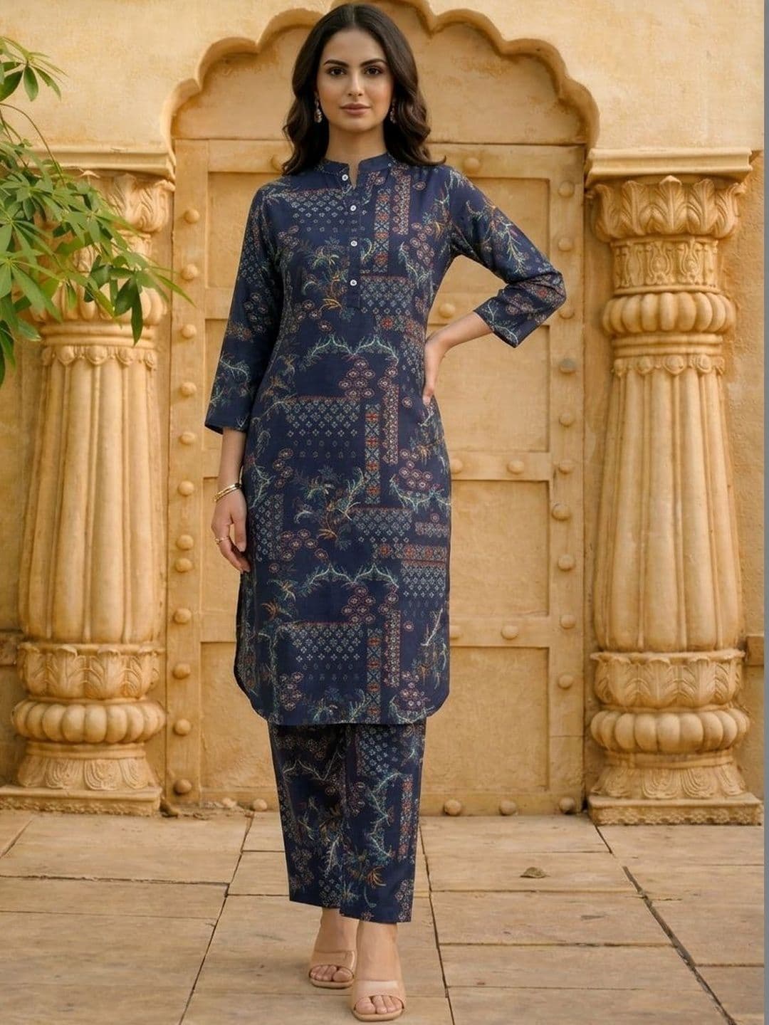 AANVI Floral Cotton Printed Tunic with Trousers - view 1