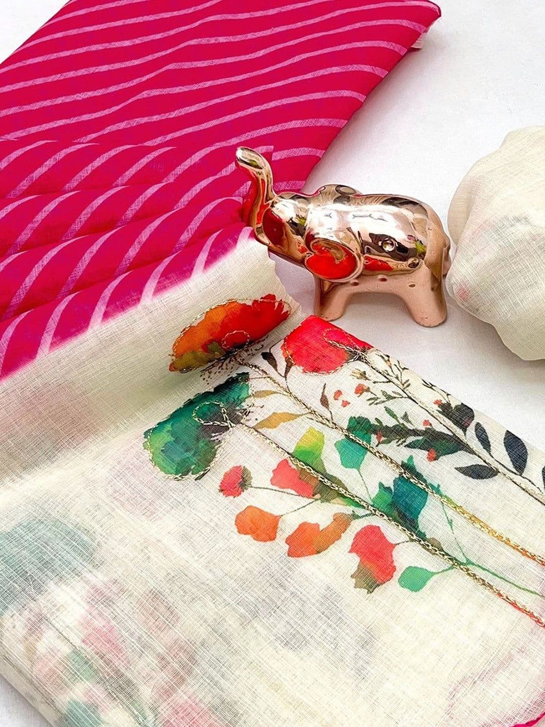 Peachmode Floral Zari Pure Linen Saree thumbnail 4