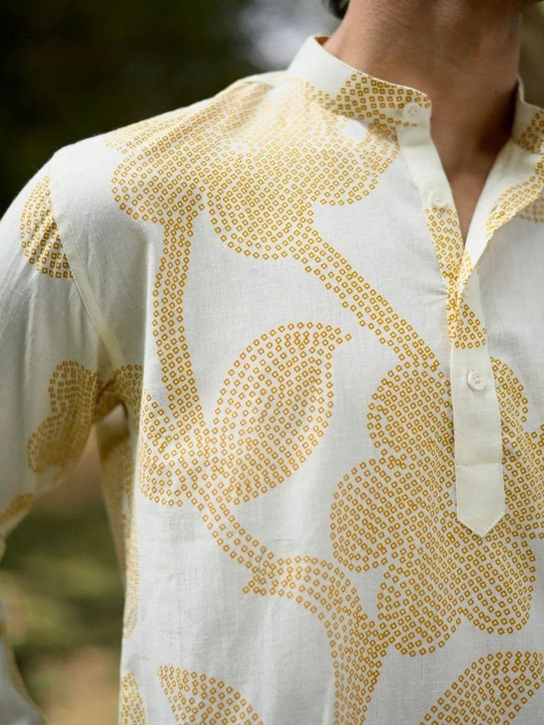 Hues Fab Men Floral Printed Kurta thumbnail 4