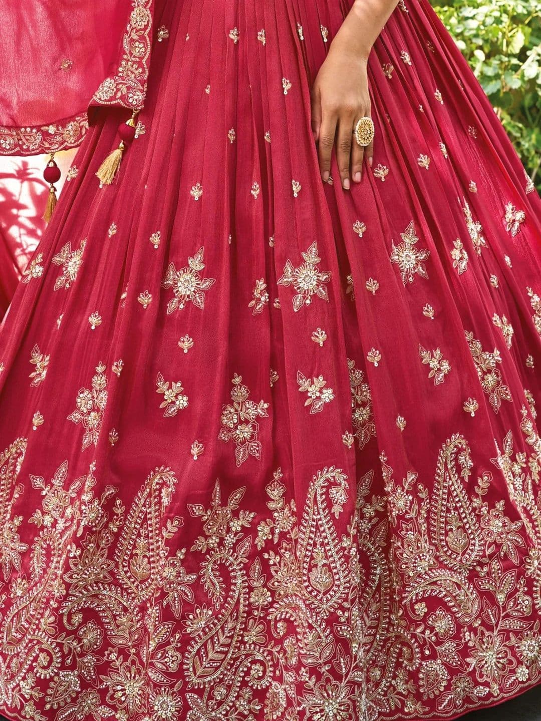 DREAM EXPORTER Embroidered Thread Work Semi-Stitched Lehenga & Blouse With Dupatta thumbnail 3