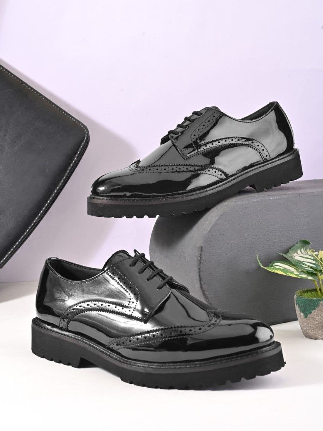 House of Pataudi Men Leather Formal Brogues - view 1