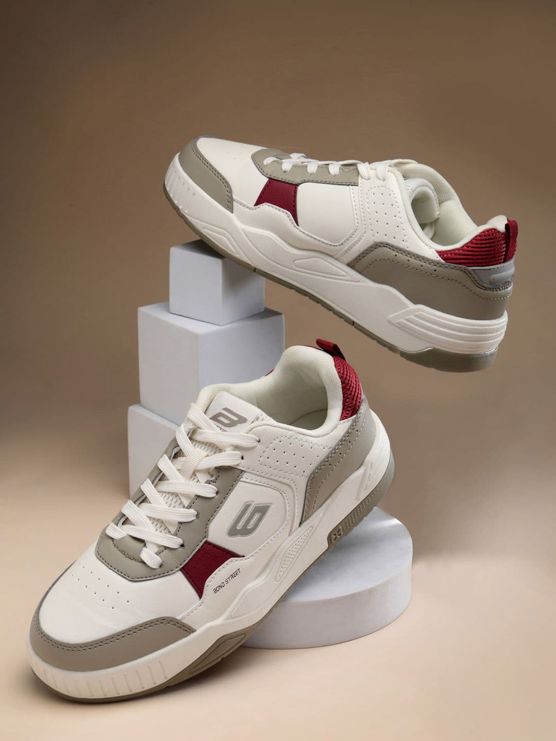 Bond Street By Red Tape Men Colourblocked Round Toe Sneakers