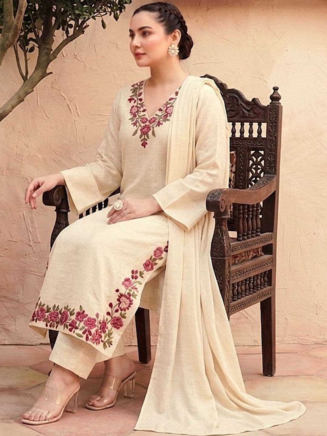 Aaghnya Floral Embroidered V-Neck Thread Work Straight Kurta With Trousers & Dupatta thumbnail 2
