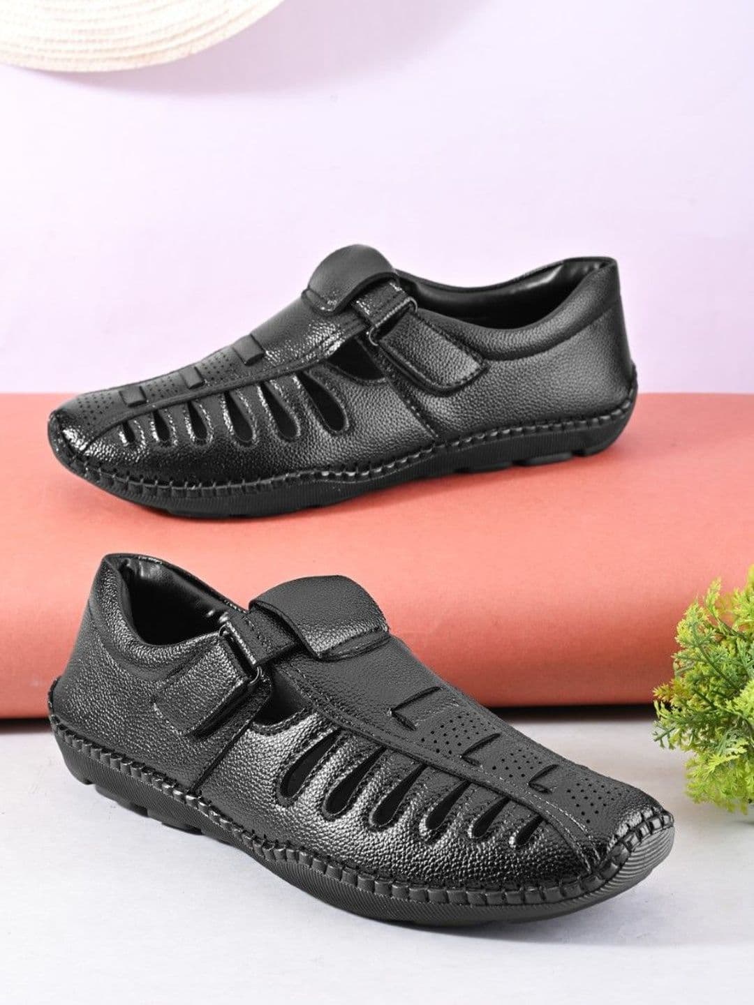 The Roadster Lifestyle Co Men Velcro Shoe-Style Sandals - view 1