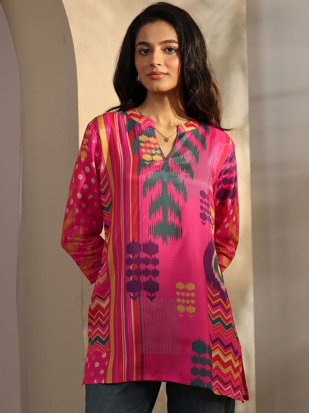 Libas Women Pink Printed Muslin Straight Short Kurti thumbnail 5