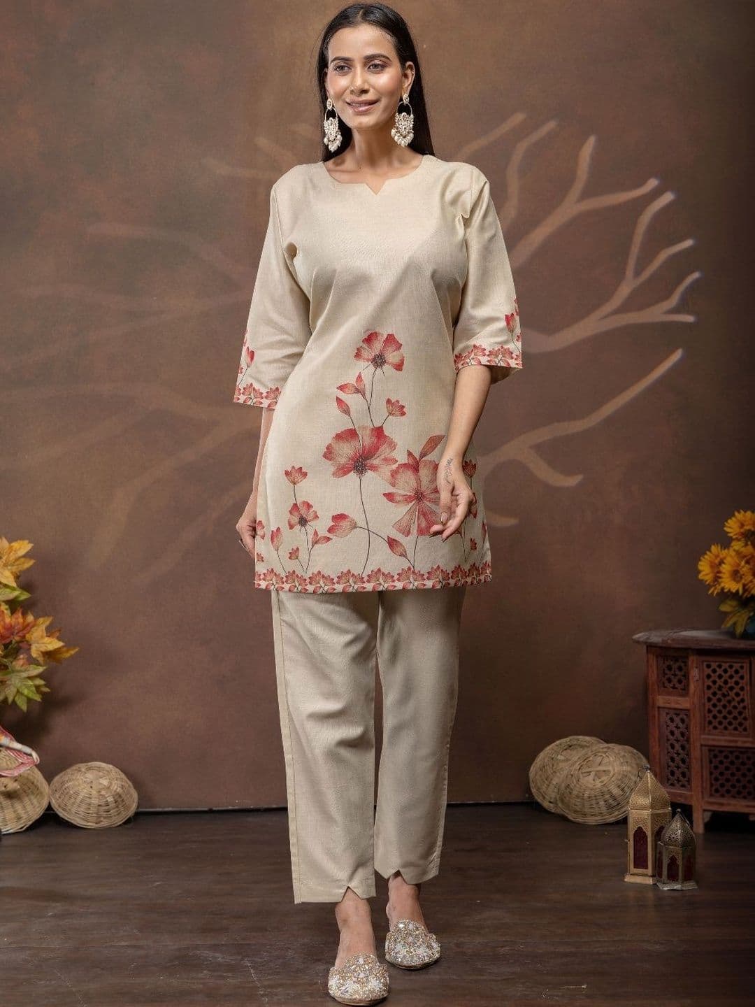 HOUSE OF DORAS Women Floral Printed Regular Kurta with Trousers - view 1