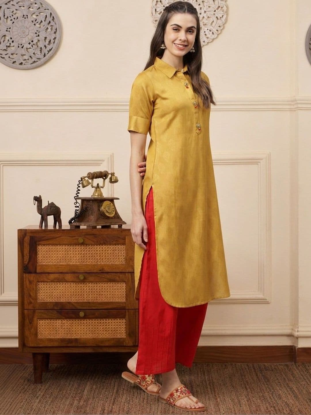 HK colours of fashion Women Shirt Collar Neck Jacquard Detailing Pathani Kurta thumbnail 2