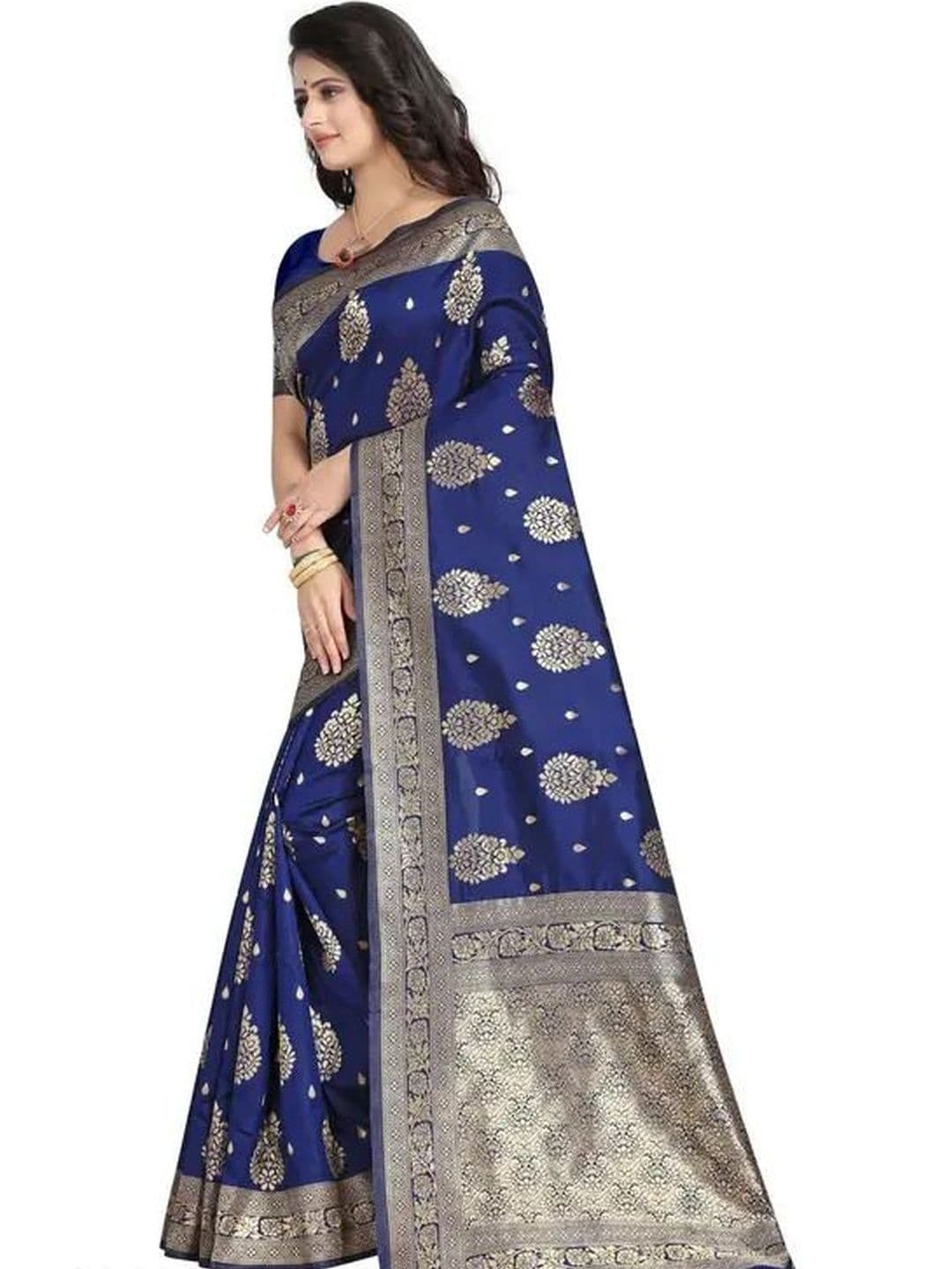 Traditional Villa Ethnic Motifs Zari Silk Blend Heavy Work Kanjeevaram Saree thumbnail 3