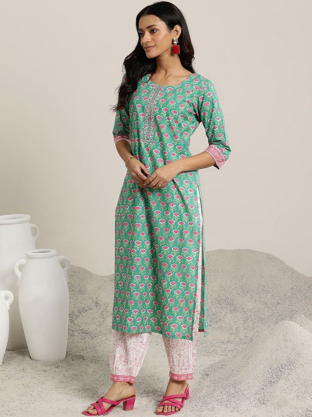 Libas Women Floral Printed Regular Thread Work Kurta with Trousers & With Dupatta thumbnail 7