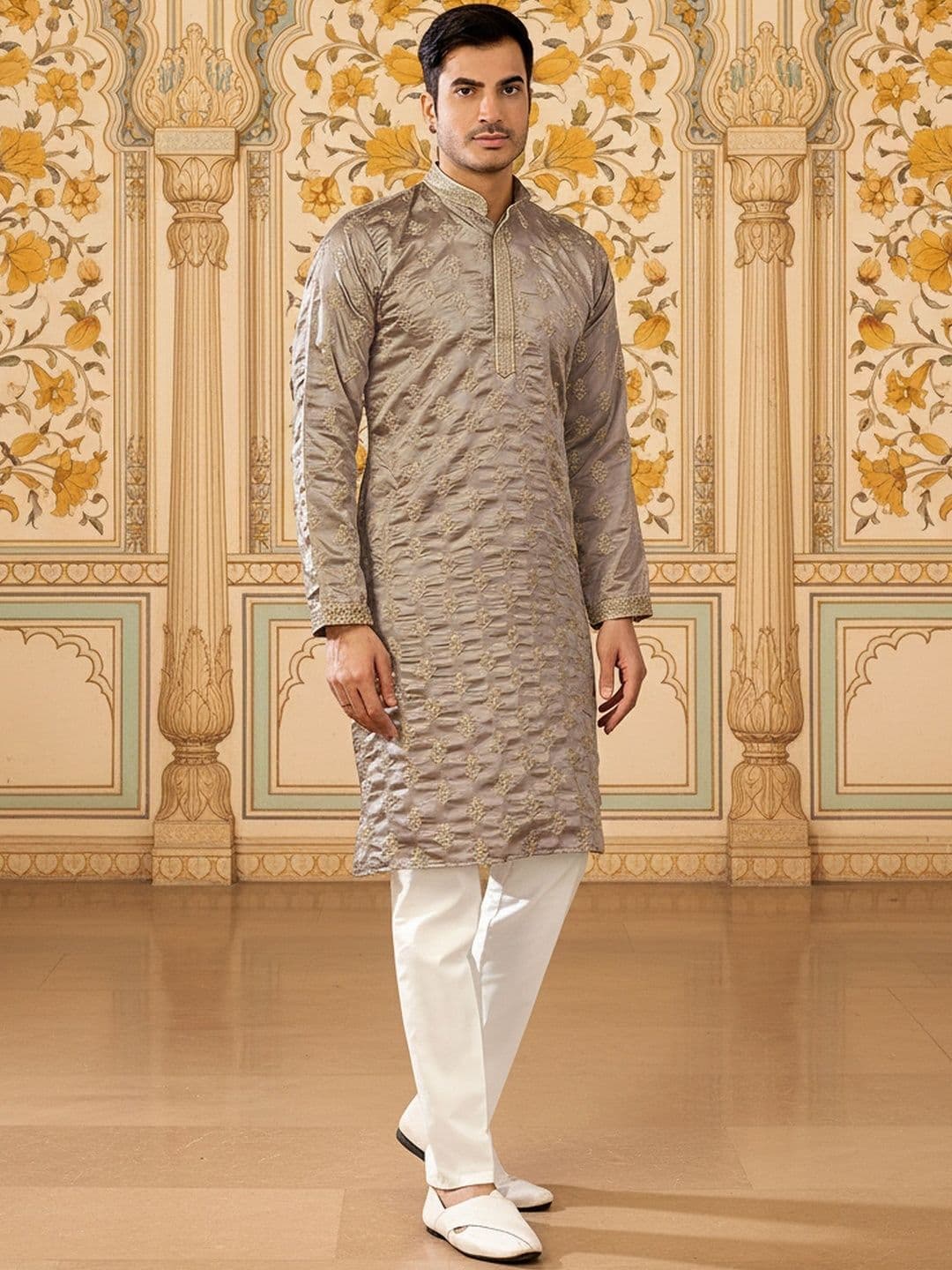 RANGRAAG Men Embellished Thread Work Kurta thumbnail 4