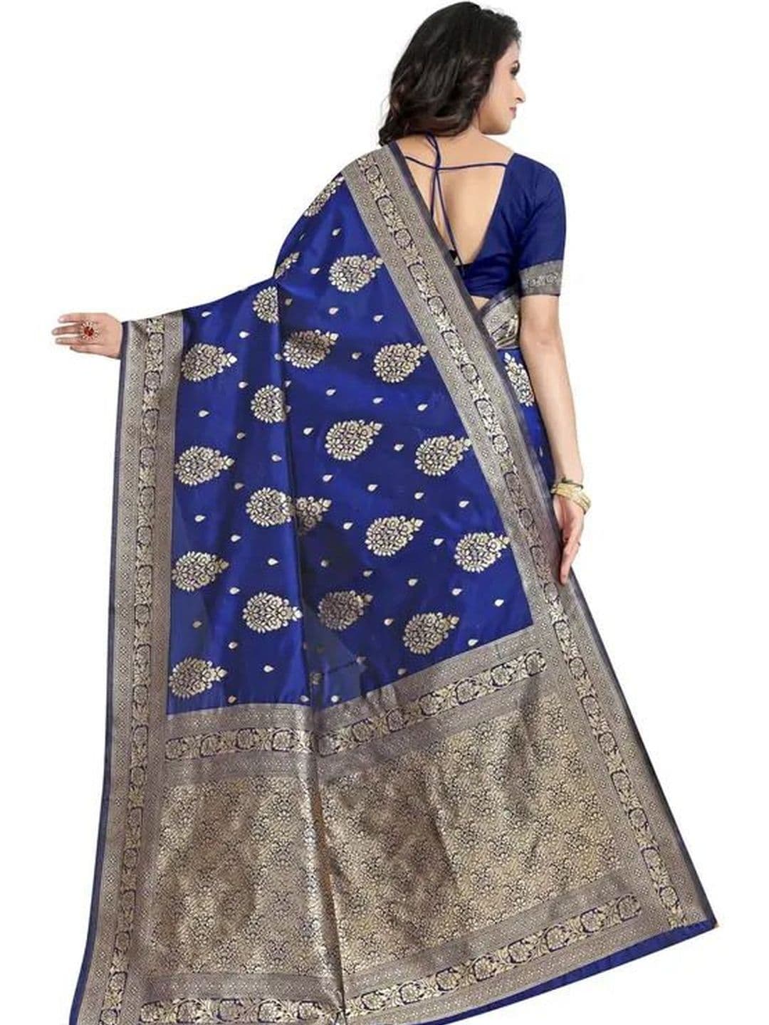 Traditional Villa Ethnic Motifs Zari Silk Blend Heavy Work Kanjeevaram Saree thumbnail 2