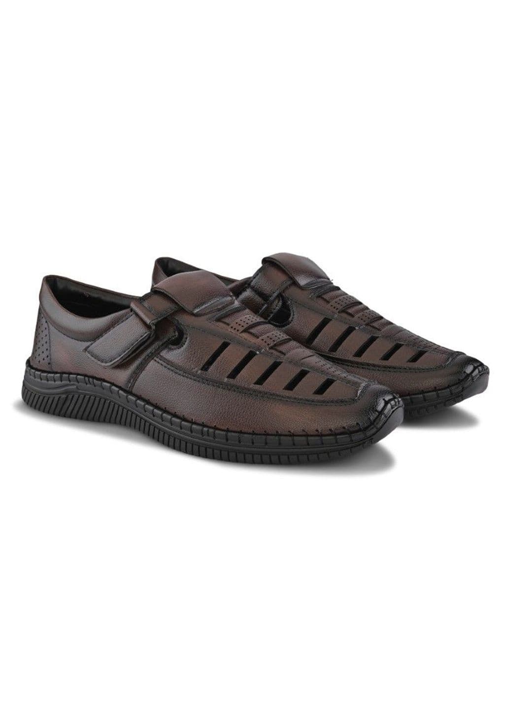 The Roadster Lifestyle Co Men Velcro Shoe-Style Sandals thumbnail 4