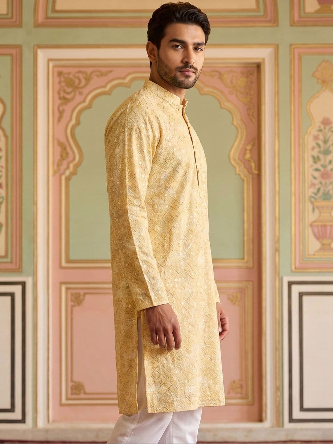 Jompers Men Embroidered Sequinned Kurta thumbnail 3