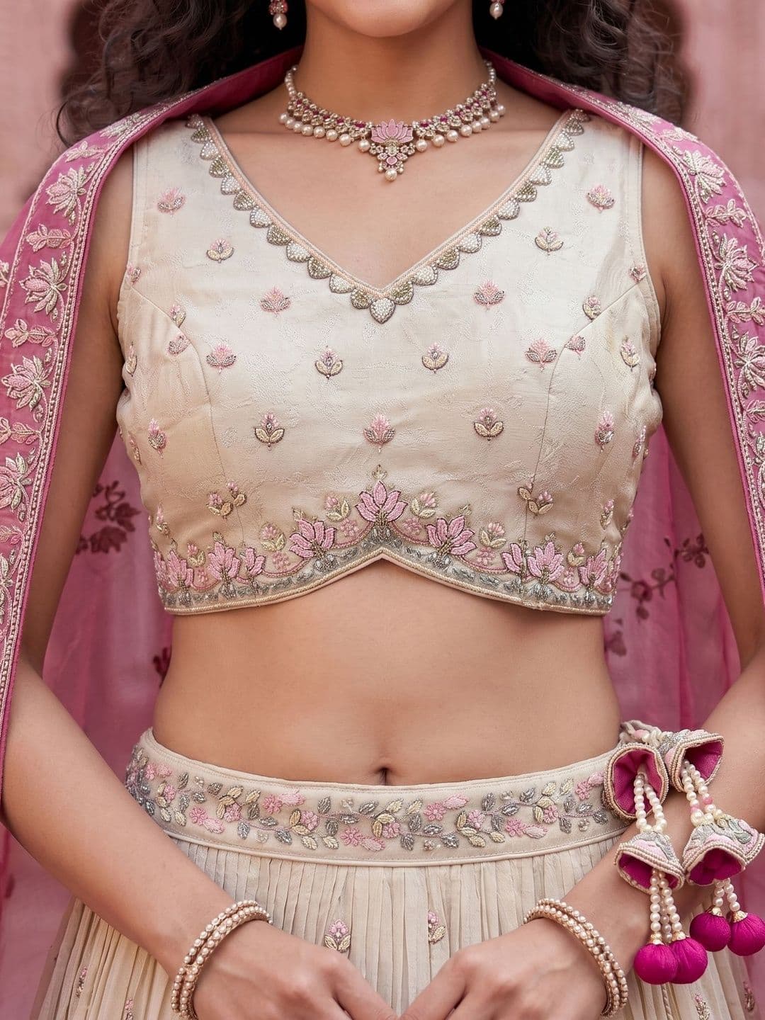 panchhi Embroidered Sequinned Semi-Stitched Lehenga & Unstitched Blouse With Dupatta thumbnail 7