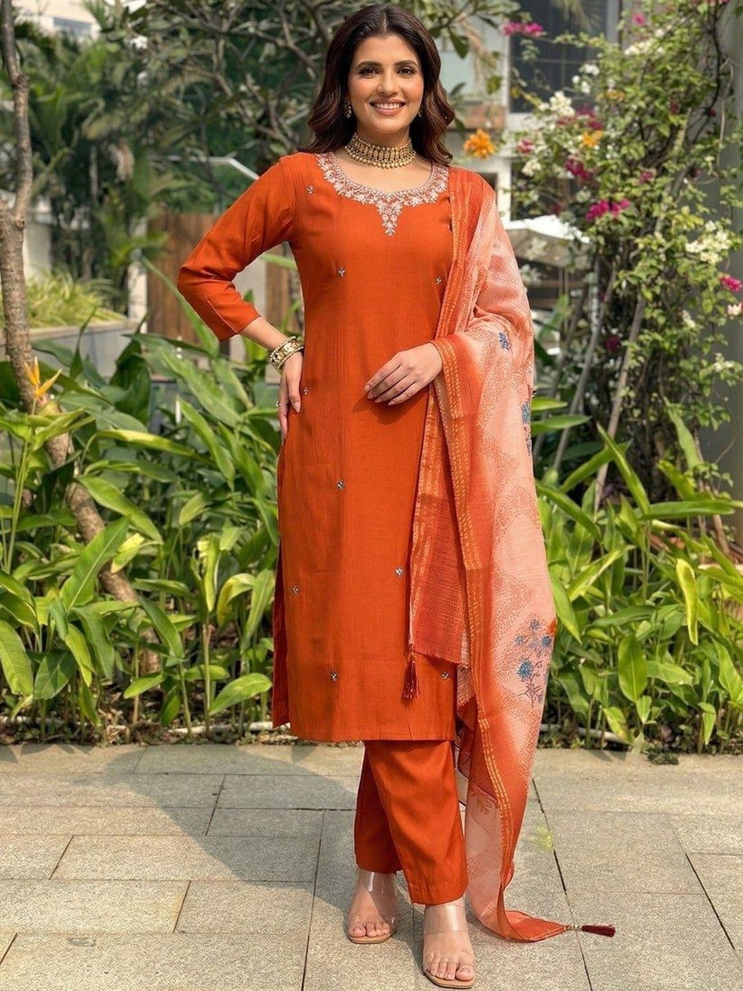 KALINI Women Floral Regular Thread Work Kurta with Trousers & With Dupatta thumbnail 4