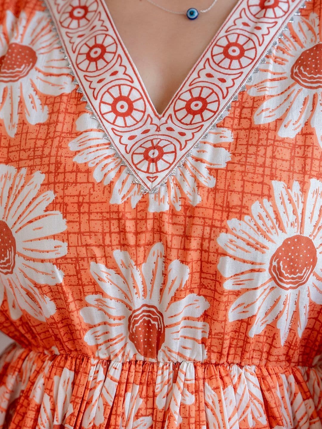 PURSHOTTAM WALA Women Floral Printed Thread Work Floral Kurta thumbnail 6