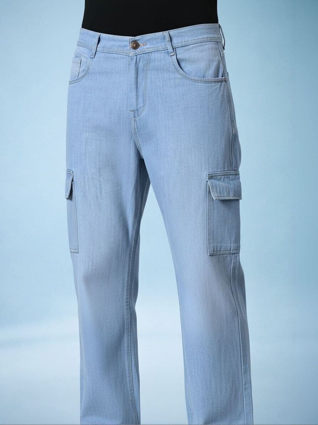 SZN Men Classic Relaxed Fit Mid-Rise Light Fade Stretchable Jeans thumbnail 4