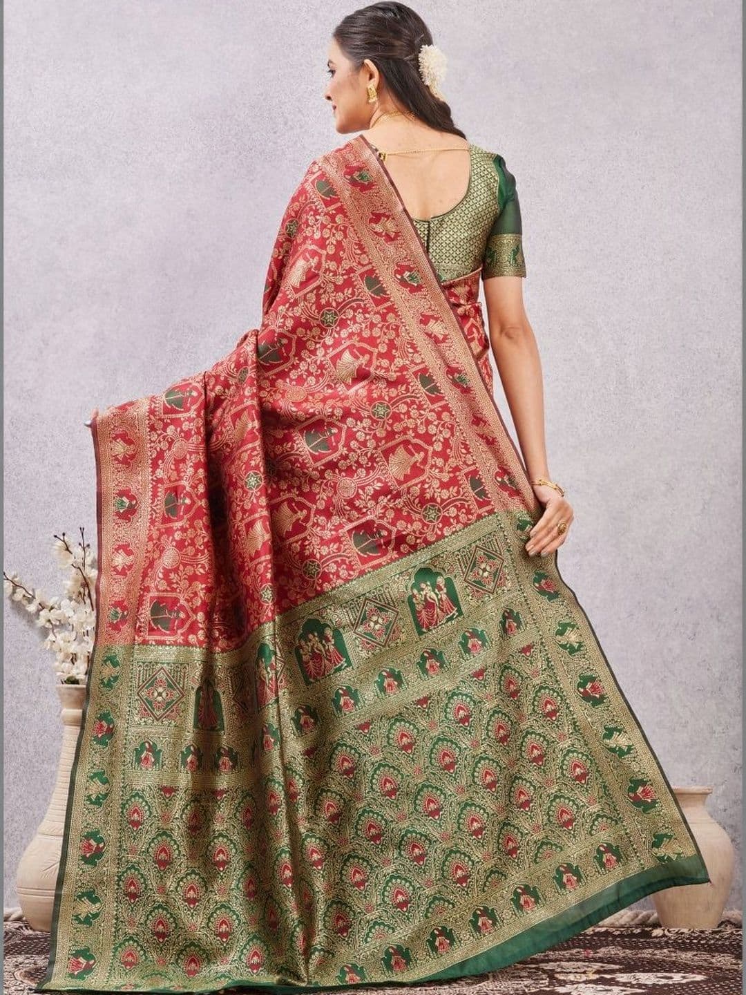 Mitera Ethnic Motifs Zari Silk Cotton Heavy Work Patola Saree thumbnail 2