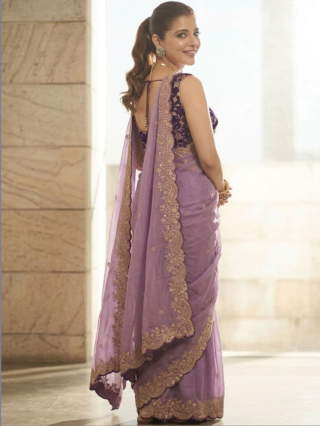 Sangria Geometric Embroidered Saree With Blouse Piece thumbnail 4