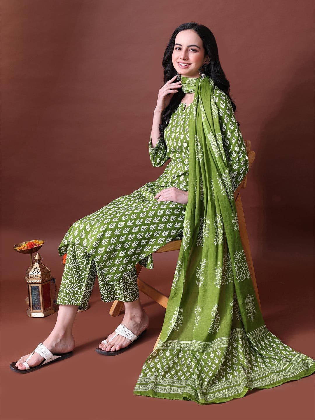 MEERA FAB Floral Printed Pure Cotton Kurta With Trousers & Dupatta - view 1